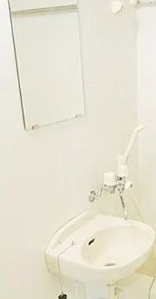 プレール・ドゥーク新宿の洗面所
