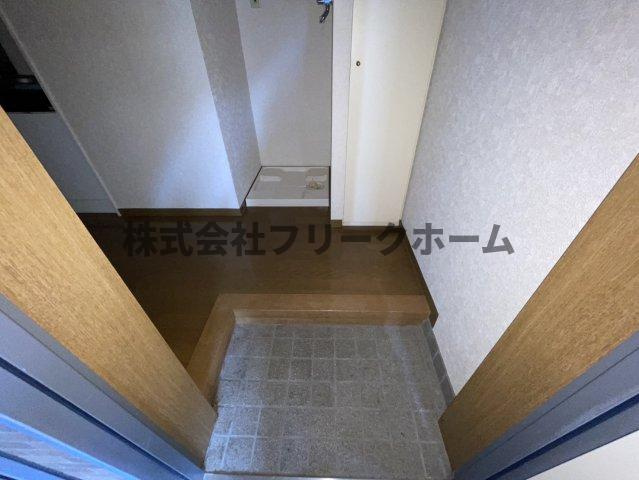 小金井市本町２丁目の賃貸マンションの玄関