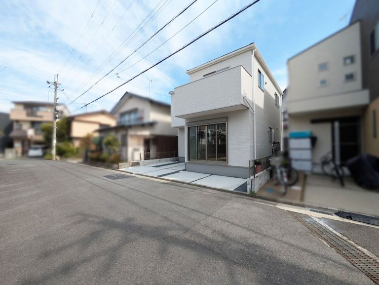 草津市東矢倉三丁目1期　新築戸建の外観