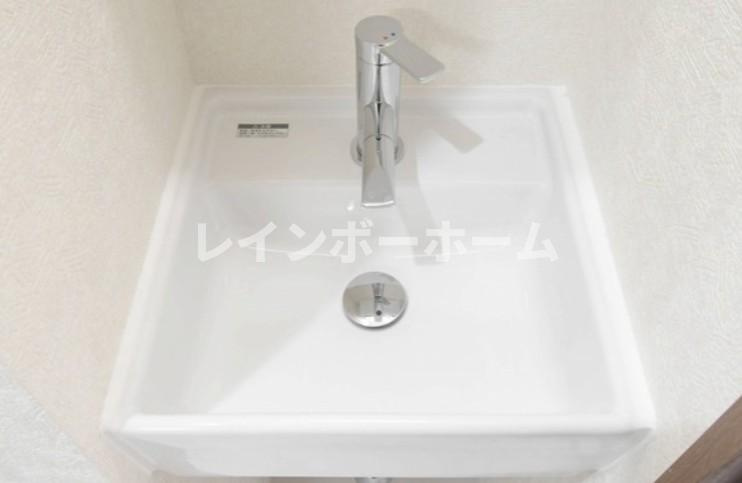 グランクオール千住東の独立洗面台