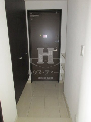 【玄関】 | リボンシティコミュニティ | 収納もある玄関です