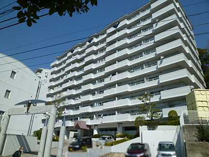 サーパス江波山公園の外観