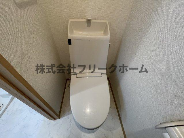 武蔵野市吉祥寺本町３丁目のアパートのトイレ