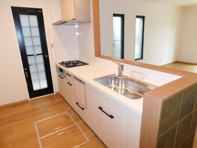 北名古屋市六ツ師町田の中古一戸建のキッチン|◇キッチン◇　　システムキッチン・食洗機交換　（２０２６年３月リフォーム済）