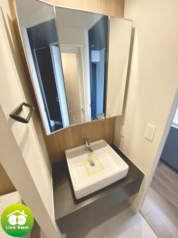 コンフォリア森下の独立洗面台