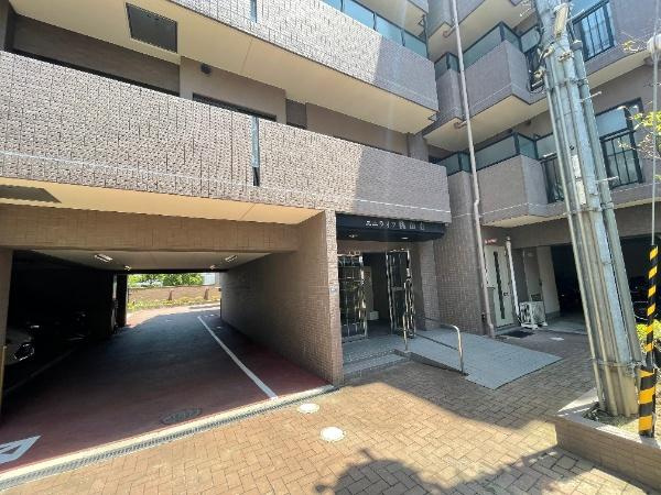 ダイアパレス豊中本町の駐車場