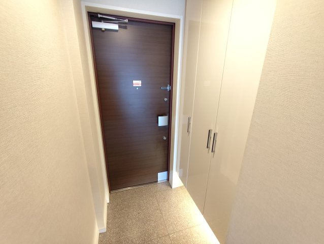 ル・アール新小岩の玄関