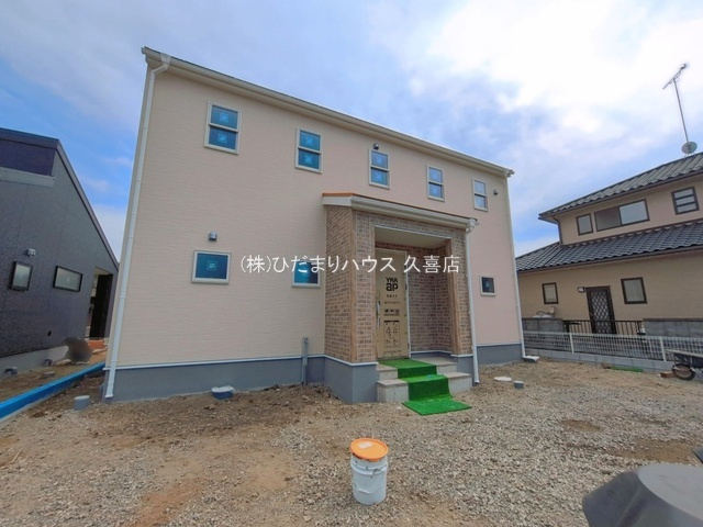 古河中田第4　新築一戸建て　01　リーブルガーデン