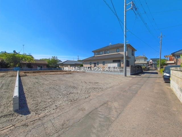 古河中田第4　新築一戸建て　01　リーブルガーデンの前面道路含む現地写真|2026/5/7　撮影