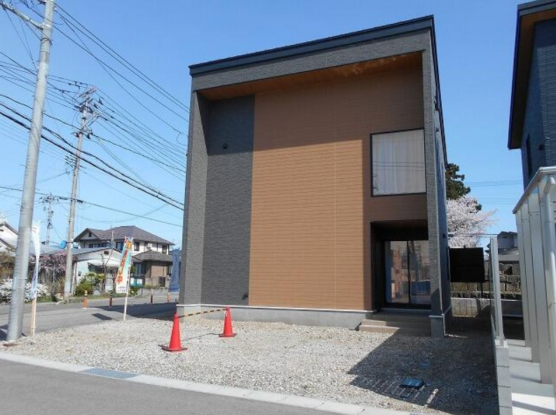 会津若松市 天神町（西若松駅） 2階建 ３ＬＤＫ