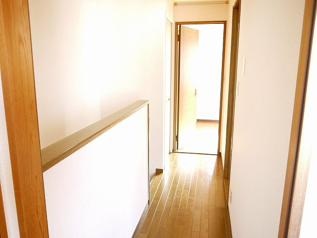 ガーデンヒルズ高の原　12棟の内装|過ごしやすい室内です