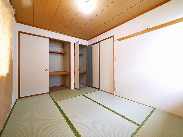 ガーデンヒルズ高の原　12棟の和室