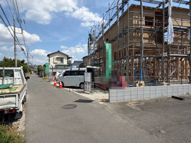 【前面道路含む現地写真】 | 熊谷市拾六間第6   LiveleGarden.s　新築戸建　全2棟　1号棟 | 5/12撮影