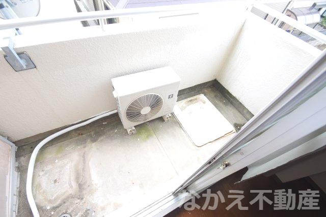 【バルコニー】 | お洗濯にも便利なバルコニー付き