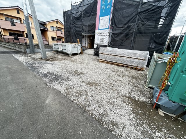 新築　前橋市青柳町第28　クレイドルガーデン　１号棟の駐車場|現地写真　駐車スペースは並列2台分可能です！
