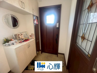 【玄関】 | 宇部市大字西岐波 中古住宅／築浅・3LDK・2階建