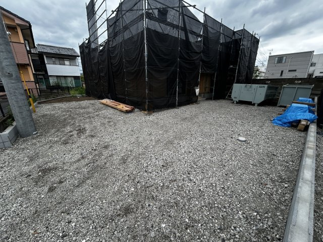 新築　前橋市青柳町第28　クレイドルガーデン　7号棟の駐車場|現地写真　駐車スペースは並列2台分可能です！
