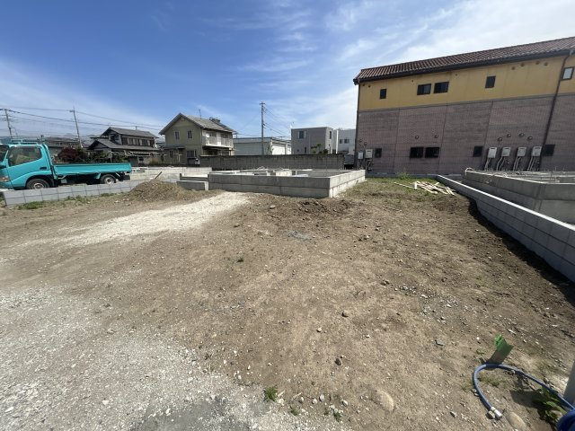 新築　前橋市青柳町第28　クレイドルガーデン　8号棟の駐車場|　駐車スペースは並列2台分可能です！
