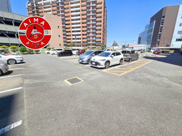 スカイハイツ和白ヶ丘東館の駐車場|敷地内の駐車場です。