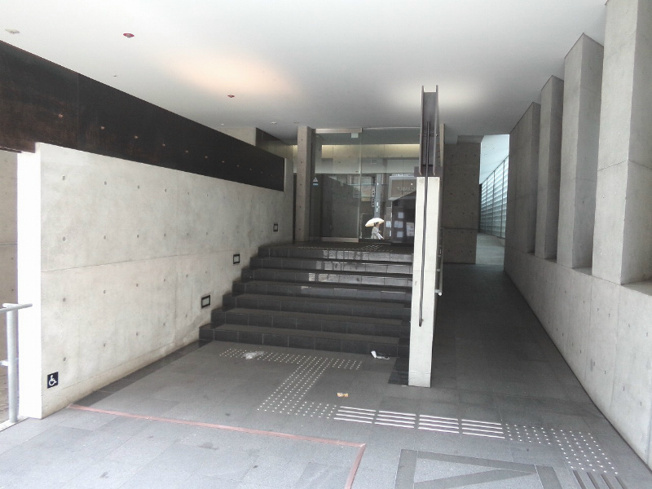 【エントランス】アーバンフラッツ四条西洞院