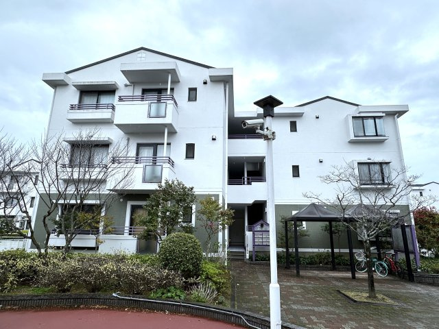 ベルエール西神南23番館の外観