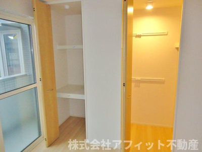 【その他】 | D-roomCⅢ | 洋室6帖の収納