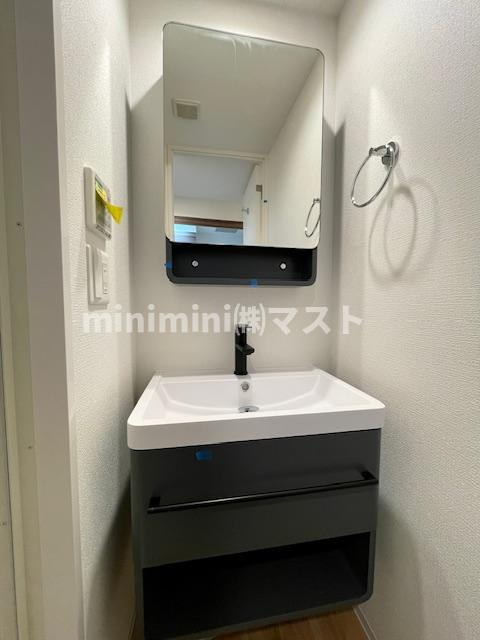 セレニテ東梅田アリエの洗面所