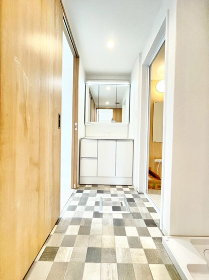 【独立洗面台】 | 藤和シティホームズ吹田駅前 | 弊社のファイナンシャルプランナーより、将来に向けた資金計画・住宅ローンの無料相談が皆様に大変ご好評頂いております！物件ご購入の前に、まずはお気軽にご相談くださいませ。