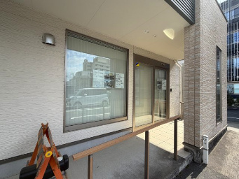 住吉2丁目貸店舗事務所のエントランス