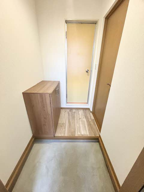 サニーコート山村の玄関