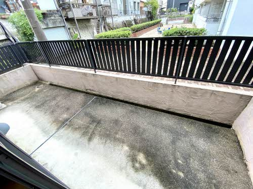 ヴィラージュ旭園のバルコニー