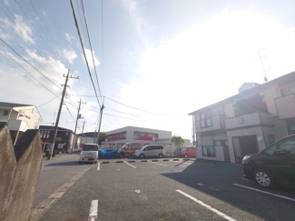 【駐車場】