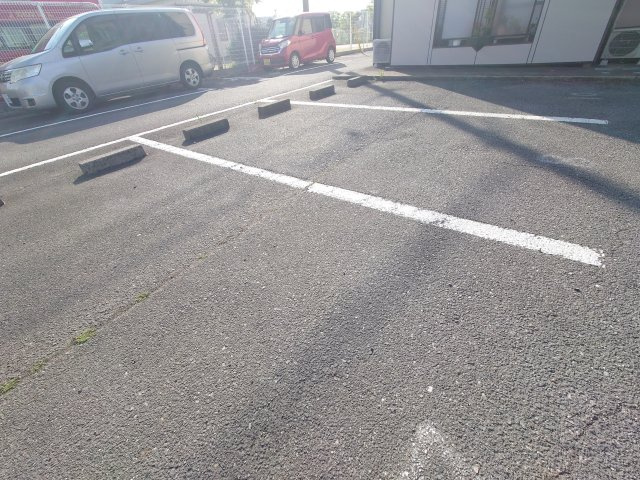 パストラルAの駐車場