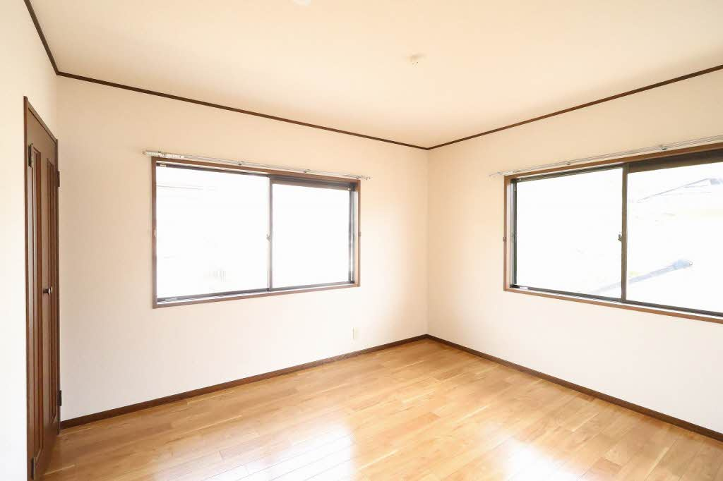 阿品台5丁目戸建の居間・リビング