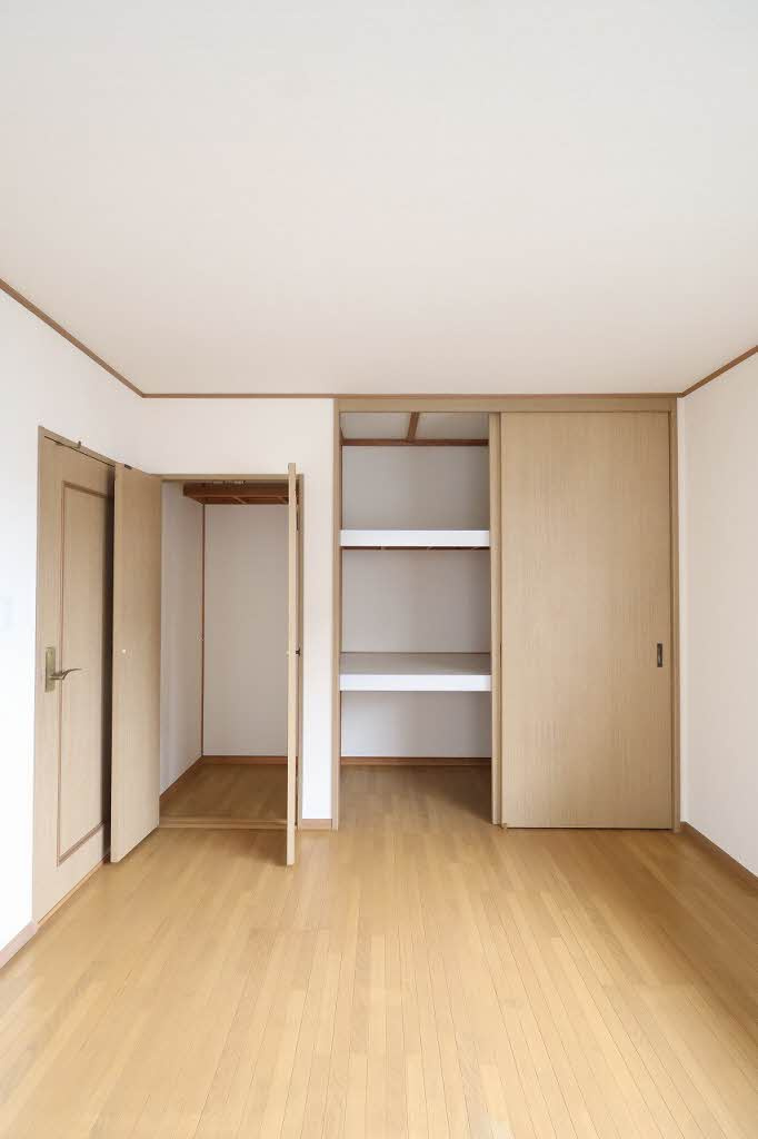 観音台4丁目戸建ての居間・リビング