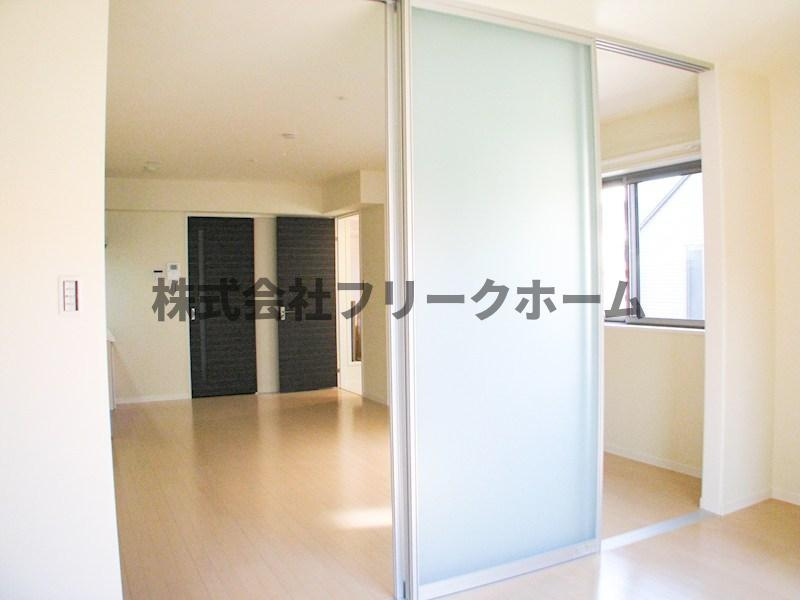 三鷹市牟礼５丁目の賃貸マンションの洋室