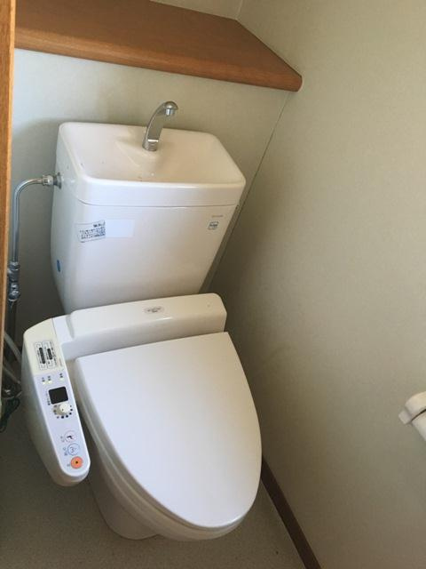 柏戸建のトイレ|清潔感のあるトイレです