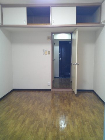 大阪市中央区十二軒町の賃貸マンションの内装