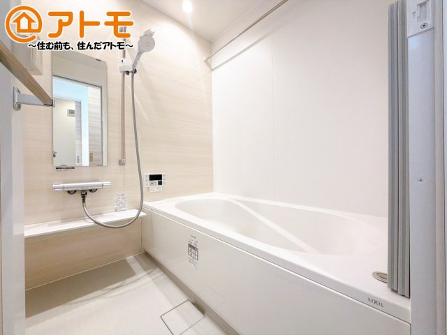 【浴室】 | 沼津市江原町Ⅱ　分譲住宅　2号棟 | 広々１坪タイプのゆったり浴室ユニット♪浴室乾燥機付き♪