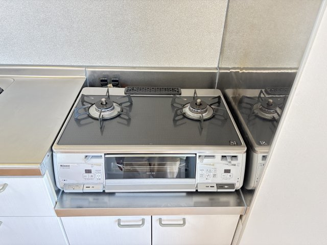 サングリーンA棟のキッチン|イメージ202号室の写真（反転あり）
