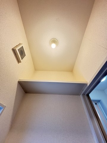 サングリーンA棟の収納|イメージ202号室の写真（反転あり）
