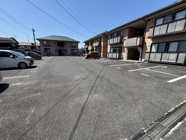 サングリーンA棟の駐車場