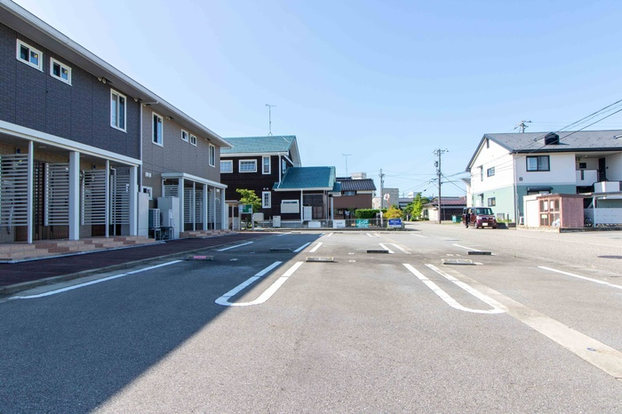 リアンカーサの駐車場