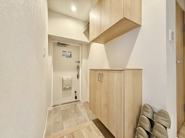上社南住宅3号棟の玄関
