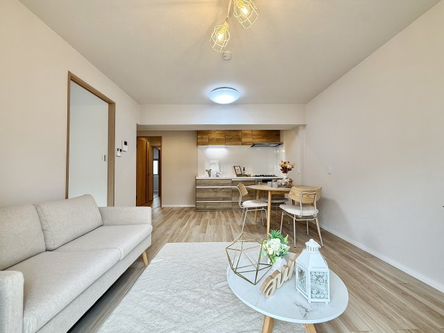 上社南住宅3号棟の居間・リビング