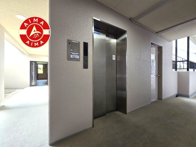 ベルヴィ香椎十番館のその他共用部分|エレベーター完備、荷物の多い日でも安心です。