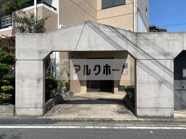 マンション国分ウエストのエントランス|マンション国分ウエスト　エントランス