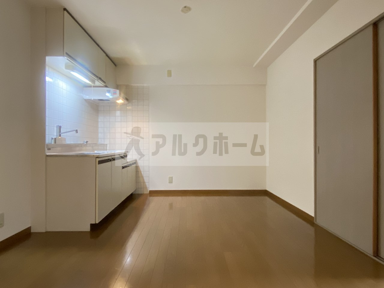 マンション国分ウエストの居間・リビング|マンション国分ウエスト　リビング