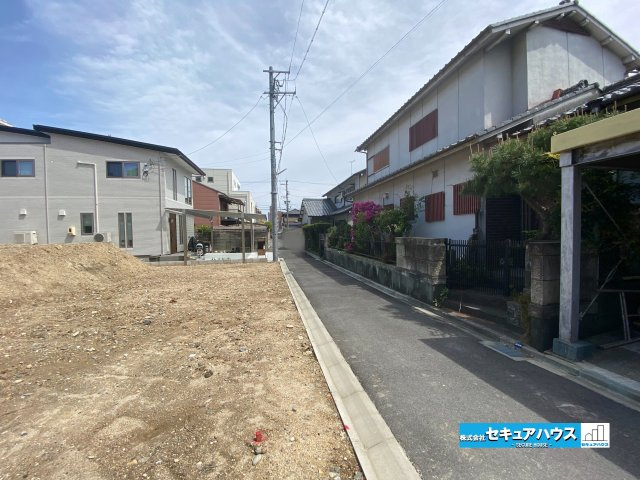 【同施工物件ご案内可】名古屋市南区楠町　全3棟の前面道路含む現地写真|事前予約にて現地ご見学いただけます！お気軽にお問い合わせください♪
■株式会社　セキュアハウス■
住宅ローンに強く、知識、経験豊富なスタッフ在籍
お客様に寄り添い、ご成約後もサポート致します。