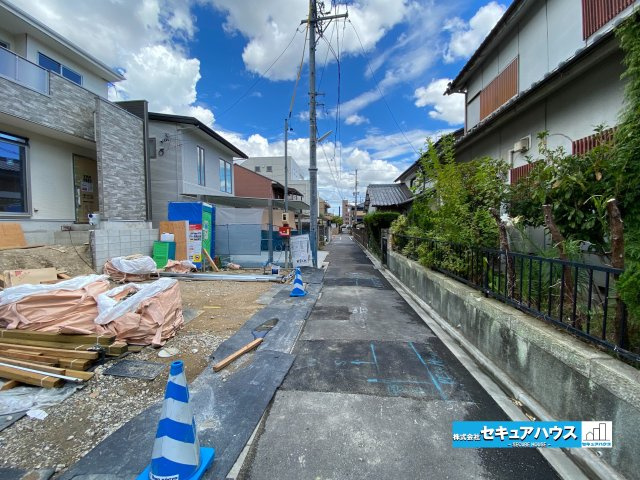 【同施工物件ご案内可】名古屋市南区楠町　全3棟の前面道路含む現地写真|事前予約にて現地ご見学いただけます！お気軽にお問い合わせください♪
■株式会社　セキュアハウス■
住宅ローンに強く、知識、経験豊富なスタッフ在籍
お客様に寄り添い、ご成約後もサポート致します